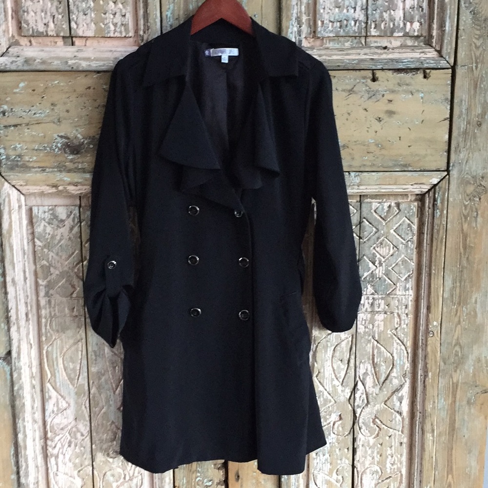 Jennifer Lopez Trenchcoat
